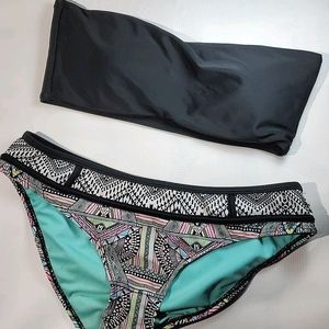 🔖NWOT Black Strapless Bikini Top